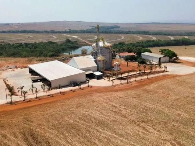 Fazenda venda em Região Geográfica Imediata de Luziânia, Região Integrada de Desenvolvimento do Distrito Federal e Entorno