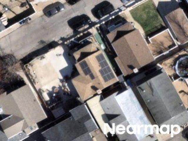 House for sale in The Bronx, Arverne