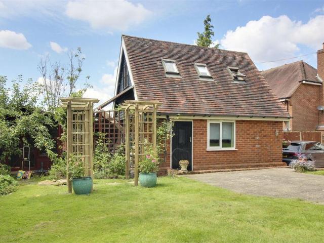 Apartment for rent in Duton Hill, Essex
