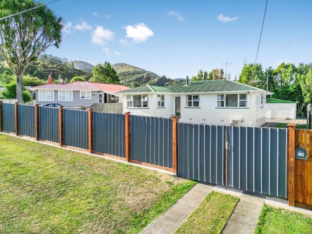 House for rent in Featherston, Featherston Community