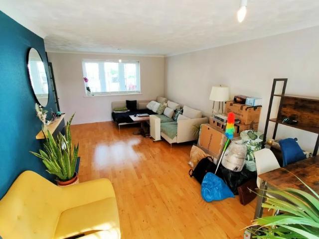 House for rent in Poplars, Shephall
