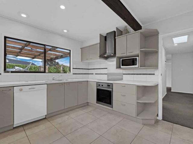 House for rent in Howick, Oroua County
