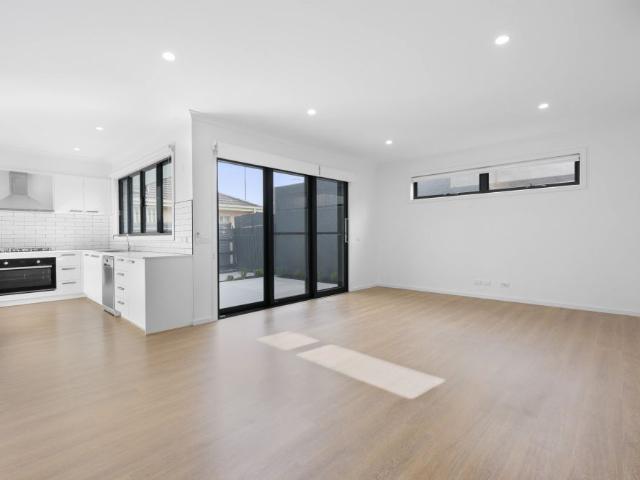 Townhouse for rent in Camerons Creek, Victoria