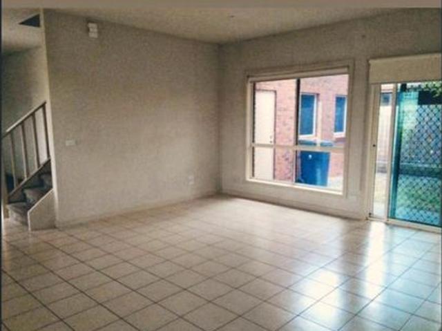 Townhouse for rent in Camerons Creek, Victoria
