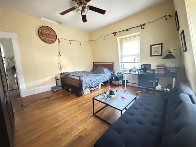 Room for rent in Somerville, Massachusetts