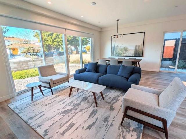 Apartment for rent in Canoga Park, California