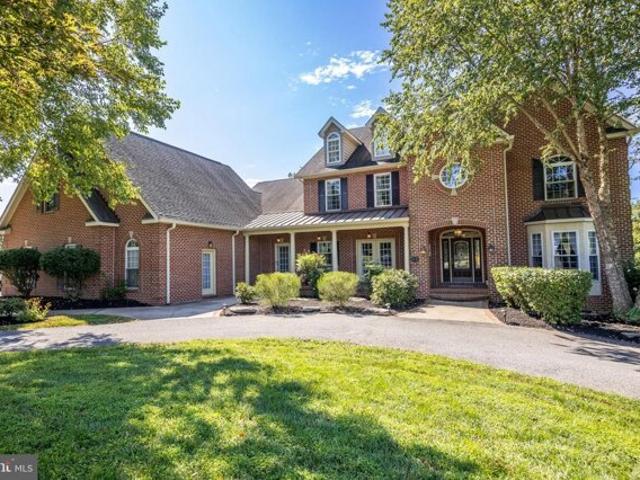 House for sale in Street