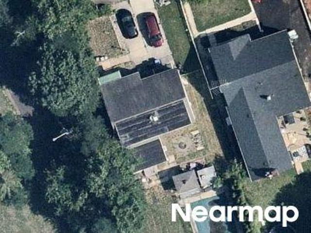 House for sale in Avenel, New Jersey