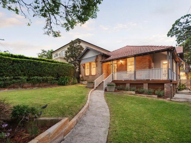 House for sale in Lower North Shore, Sydney