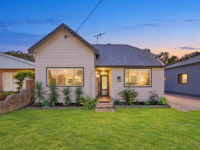 House for sale in Weston, Abermain