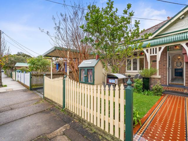 House for sale in Croydon