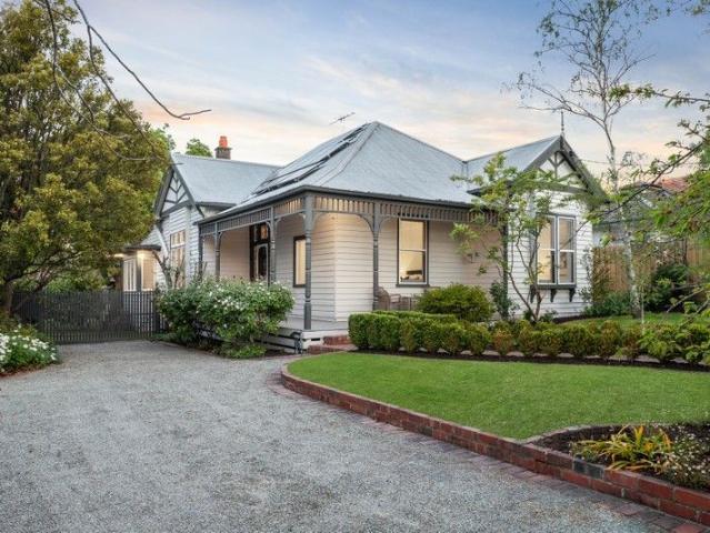 House for sale in Surrey Hills, Victoria