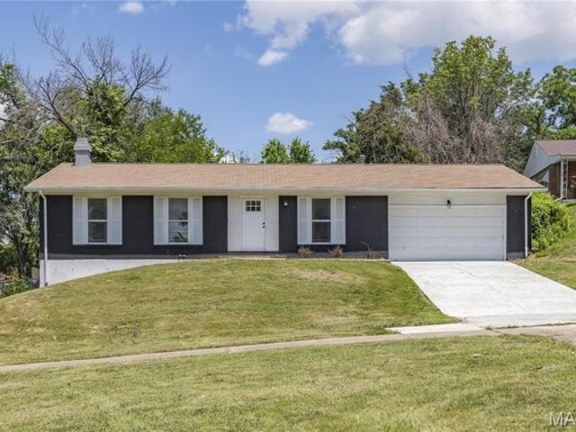 House for sale in Maryland Heights, Missouri