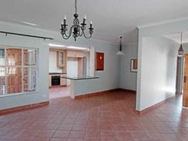 House for rent in Waterkloof, Gauteng