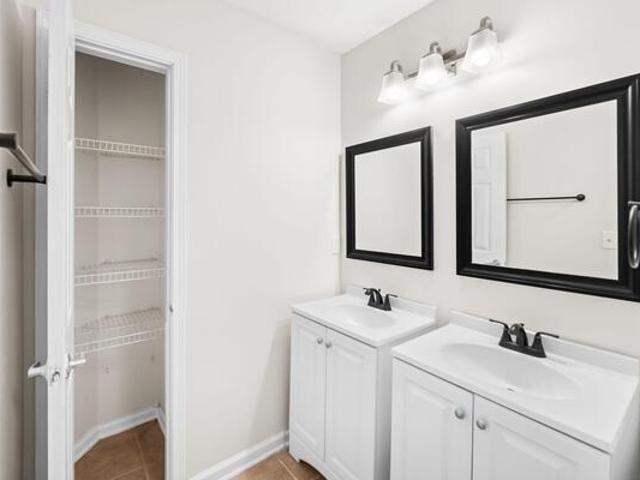 Room for rent in Jacksonville, Florida