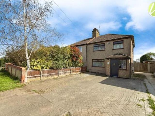 House for sale in Tilbury, Essex