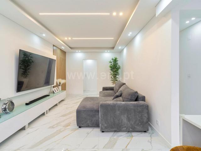 Apartamento venda em Alto da Ponte, Almada