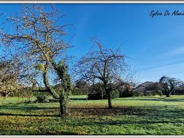 Terrain vente à Bourg-en-Bresse, Feillens