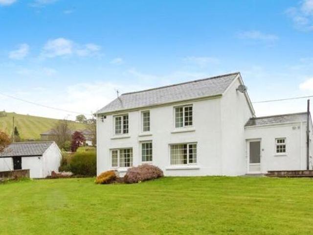 House for sale in Carmarthen, Sir Gaerfyrddin / Carmarthenshire