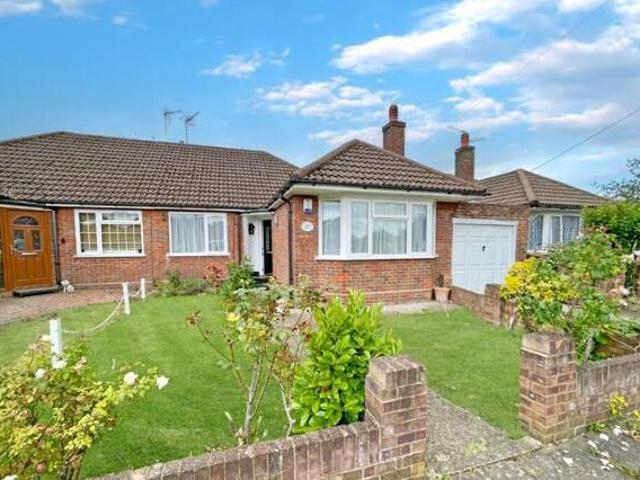 House for sale in Luton