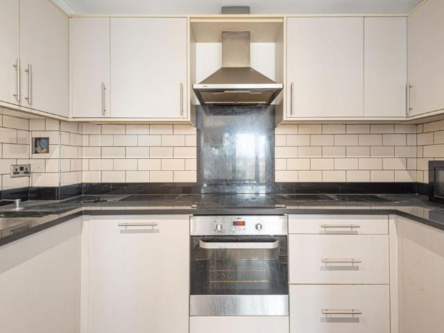 House for rent in Colindale, Greater London