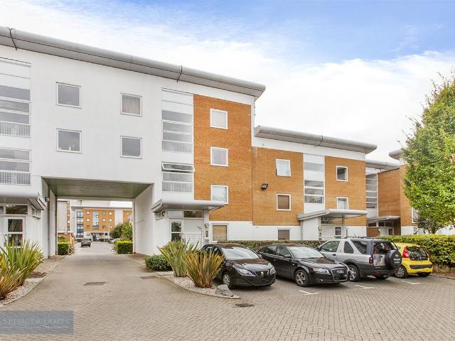 Apartment for rent in Galleons Point, Greater London