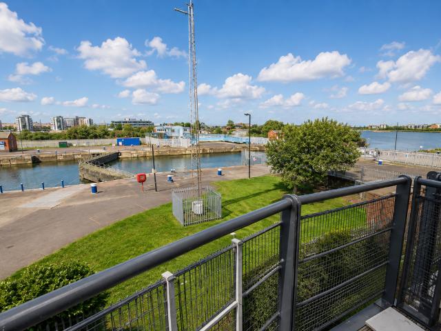 Apartment for rent in Reach, Greater London