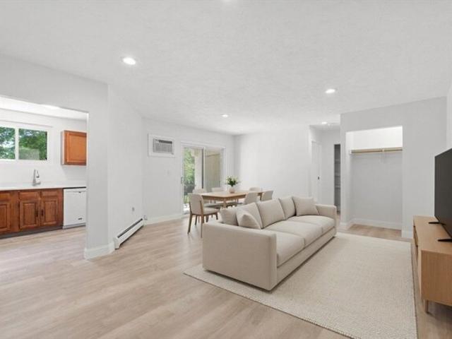 Condo for sale in Stoneham, Massachusetts
