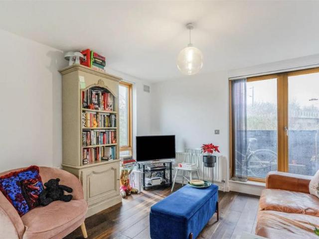 Apartment for rent in London Borough of Hackney, Greater London