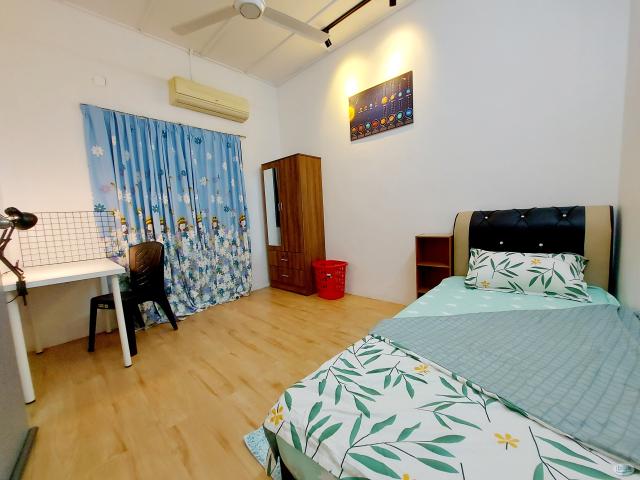 Room for rent in Wellesley, Penang