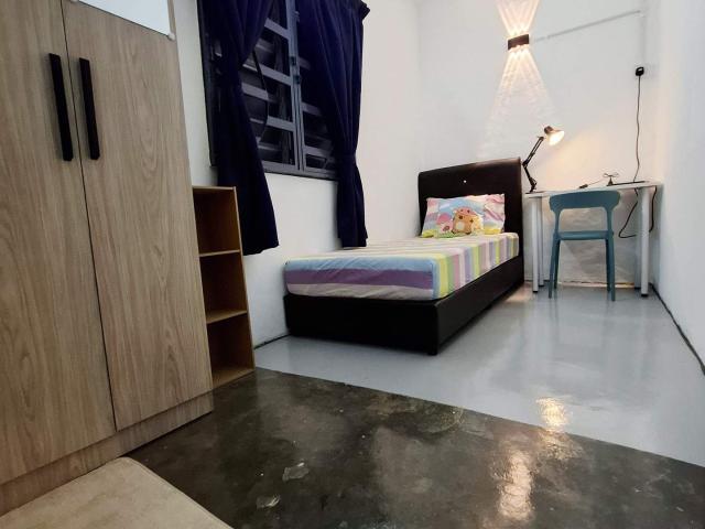 Room for rent in Wellesley, Penang