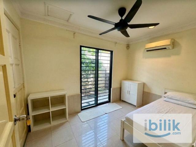 Room for rent in Petaling, Damansara Damai