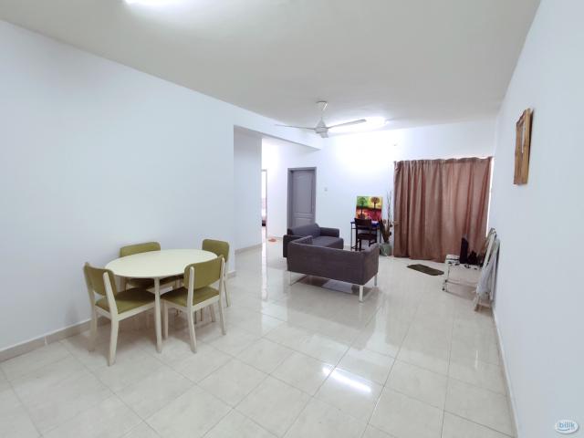 Room for rent in Petaling, Damansara Damai