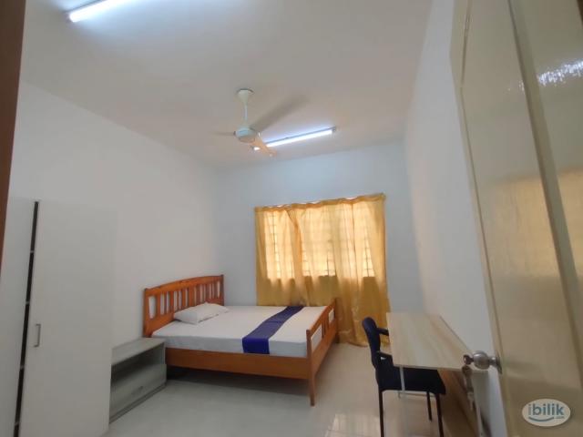 Room for rent in Petaling, Damansara Damai