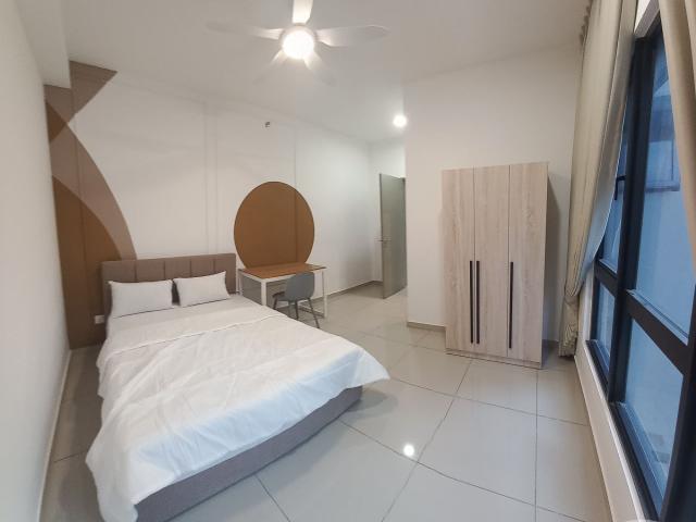 Room for rent in PJU 8, Petaling Jaya