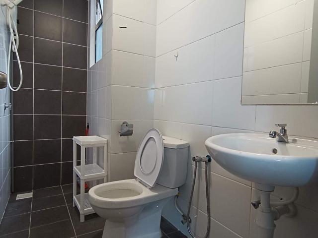 Room for rent in Petaling, Damansara Damai