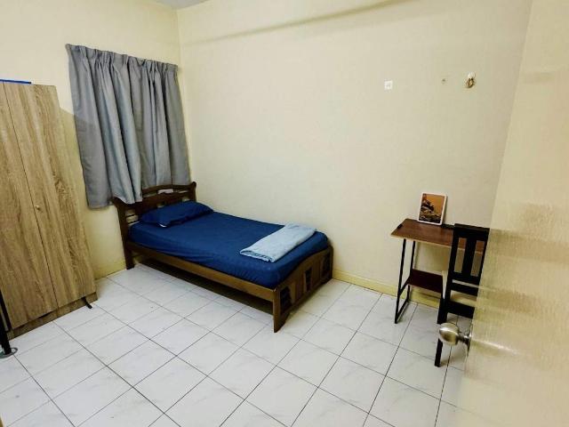Room for rent in PJU 1A, Petaling Jaya