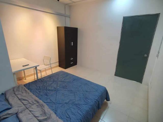Room for rent in Petaling, Alam Impian
