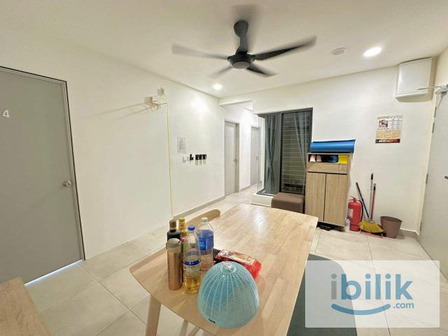 Room for rent in Petaling, Alam Impian