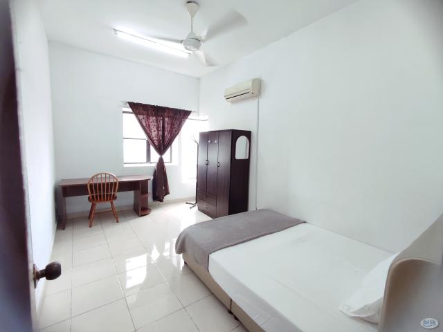 Room for rent in Petaling, Damansara Damai