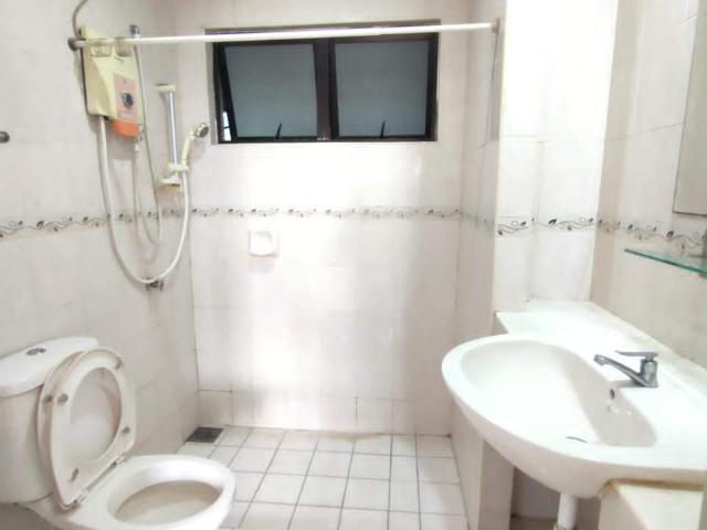 Room for rent in Petaling, Damansara Damai