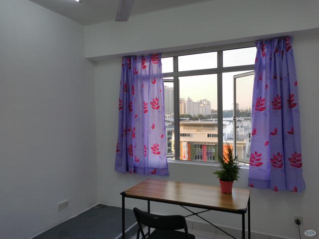 Room for rent in SS 7, Petaling Jaya