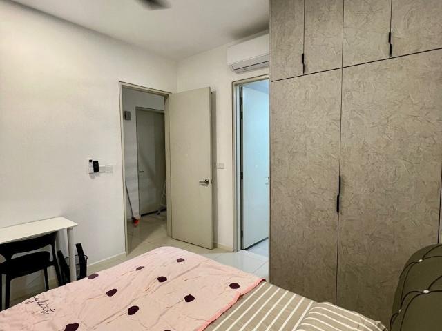 Room for rent in Petaling, Alam Impian