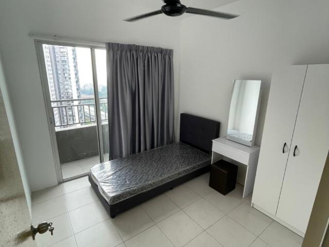 Room for rent in Taman Cemerlang, Majlis Perbandaran Selayang