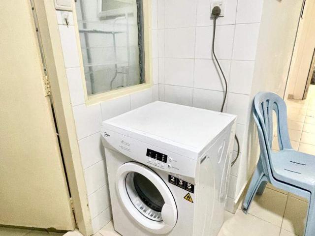 Room for rent in Petaling, Alam Impian