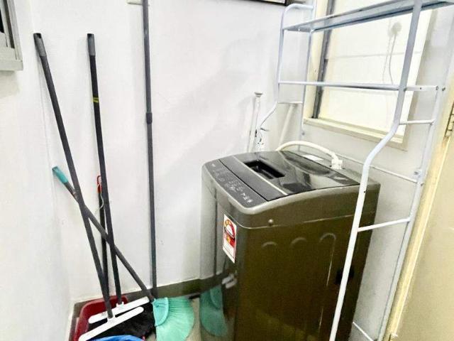 Room for rent in Petaling, Alam Impian