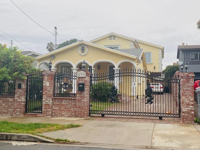 Room for rent in Burbank, California