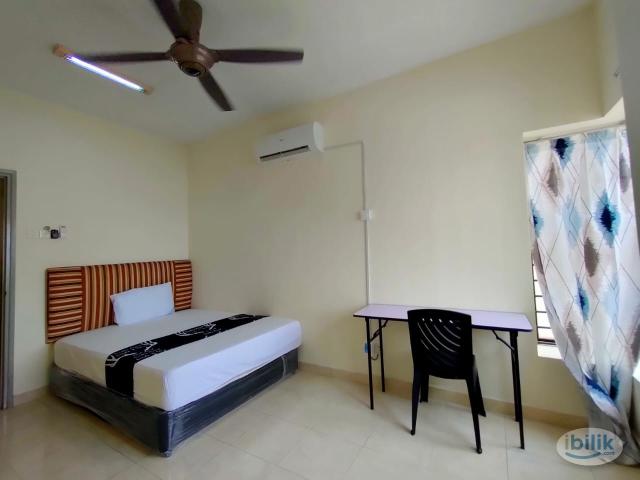Room for rent in PJU 6, Petaling Jaya