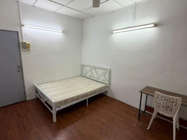Room for rent in Petaling, Damansara Damai