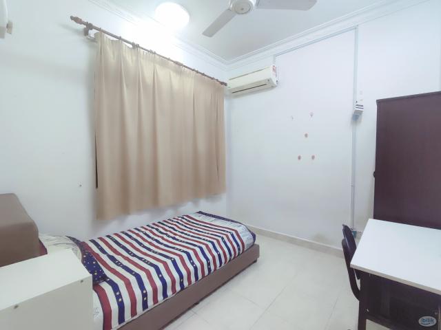 Room for rent in Petaling, Damansara Damai
